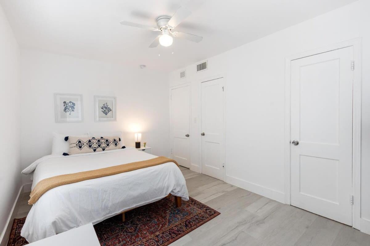 Charming 2 Bedroom Apartment In Victoria Park フォート・ローダーデール エクステリア 写真