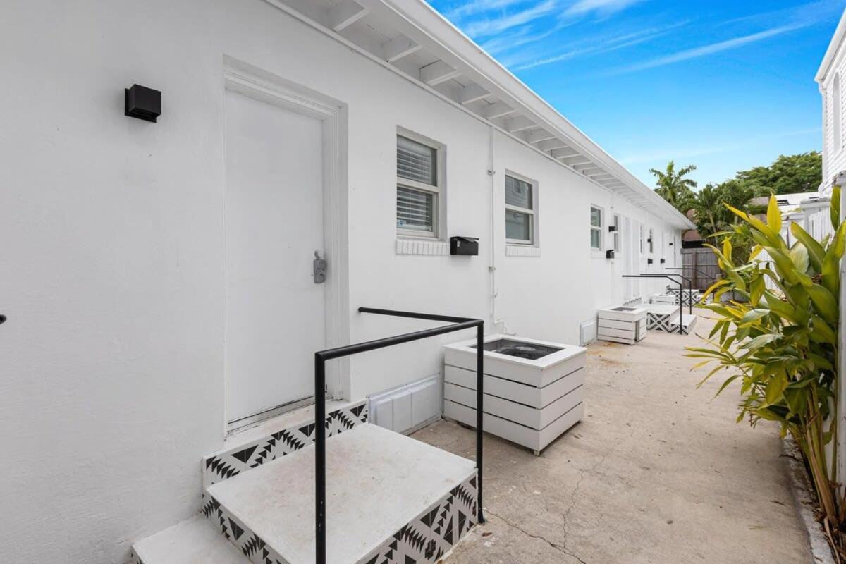 Charming 2 Bedroom Apartment In Victoria Park フォート・ローダーデール エクステリア 写真
