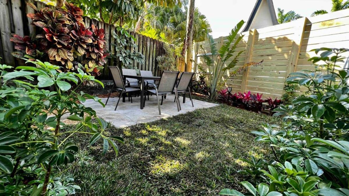 Charming 2 Bedroom Apartment In Victoria Park フォート・ローダーデール エクステリア 写真